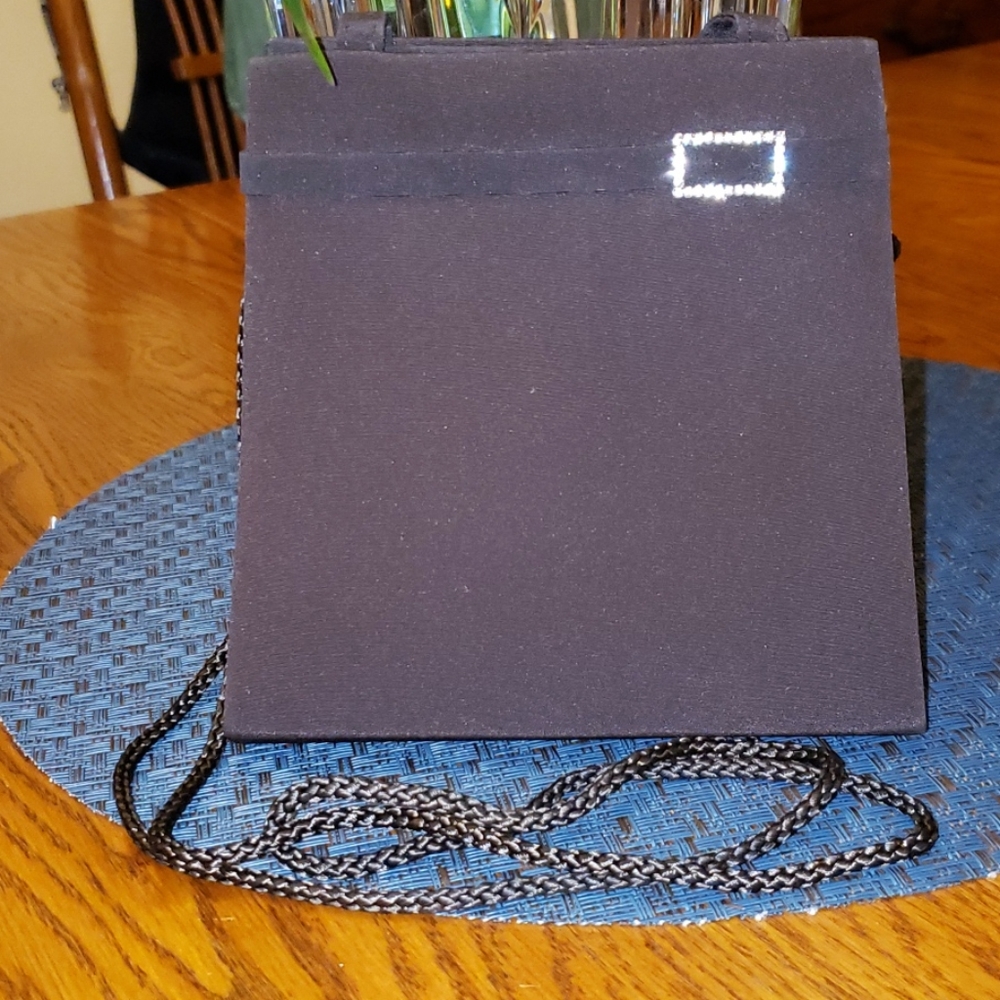 Stephanie purse. (B)